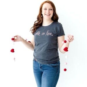 Walk in Love Graphic Tee Dark Charcoal Grey  M NEW